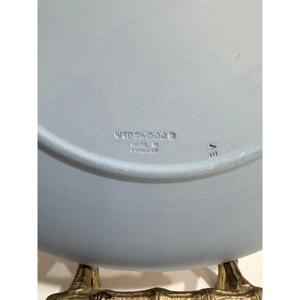 Wedgwood blue white
